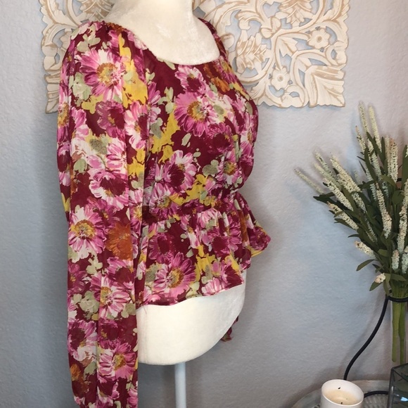 WAYF Square Neck Floral Cropped Top Sheer Sleeves Medium - Picture 8 of 15